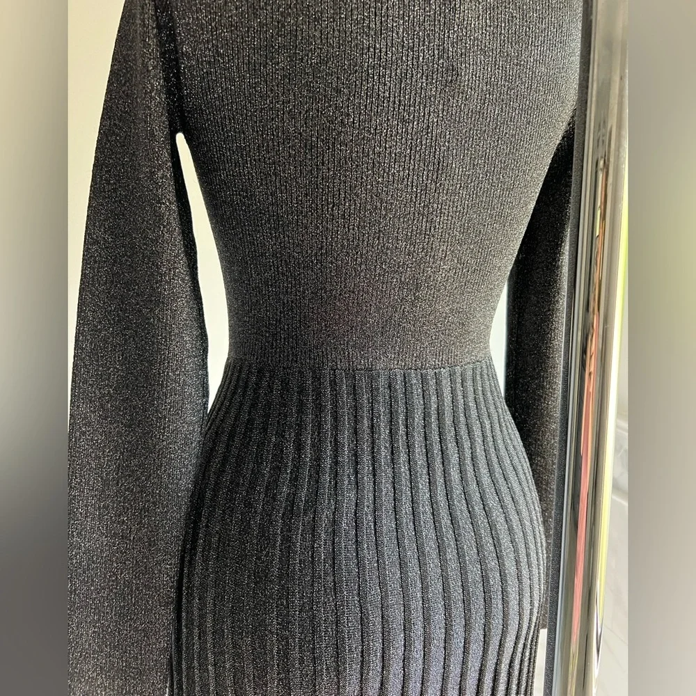 Antonio Melani Silver Lurex Pleaded Sweater Midi Dress - Picture 8 of 11